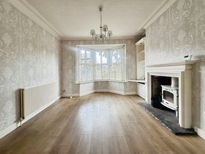 Lounge- click for photo gallery